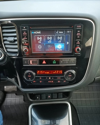 Mitsubishi Outlander cena 95000 przebieg: 67000, rok produkcji 2019 z Rydzyna małe 172